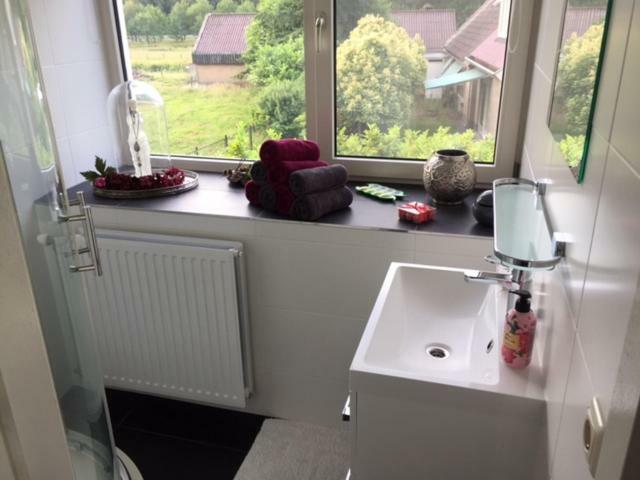 B & B Genieten Bij Groen Drachten Exteriör bild